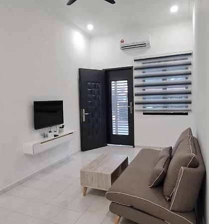 Voon 4 Bedroom Homestay Mersing Zewnętrze zdjęcie
